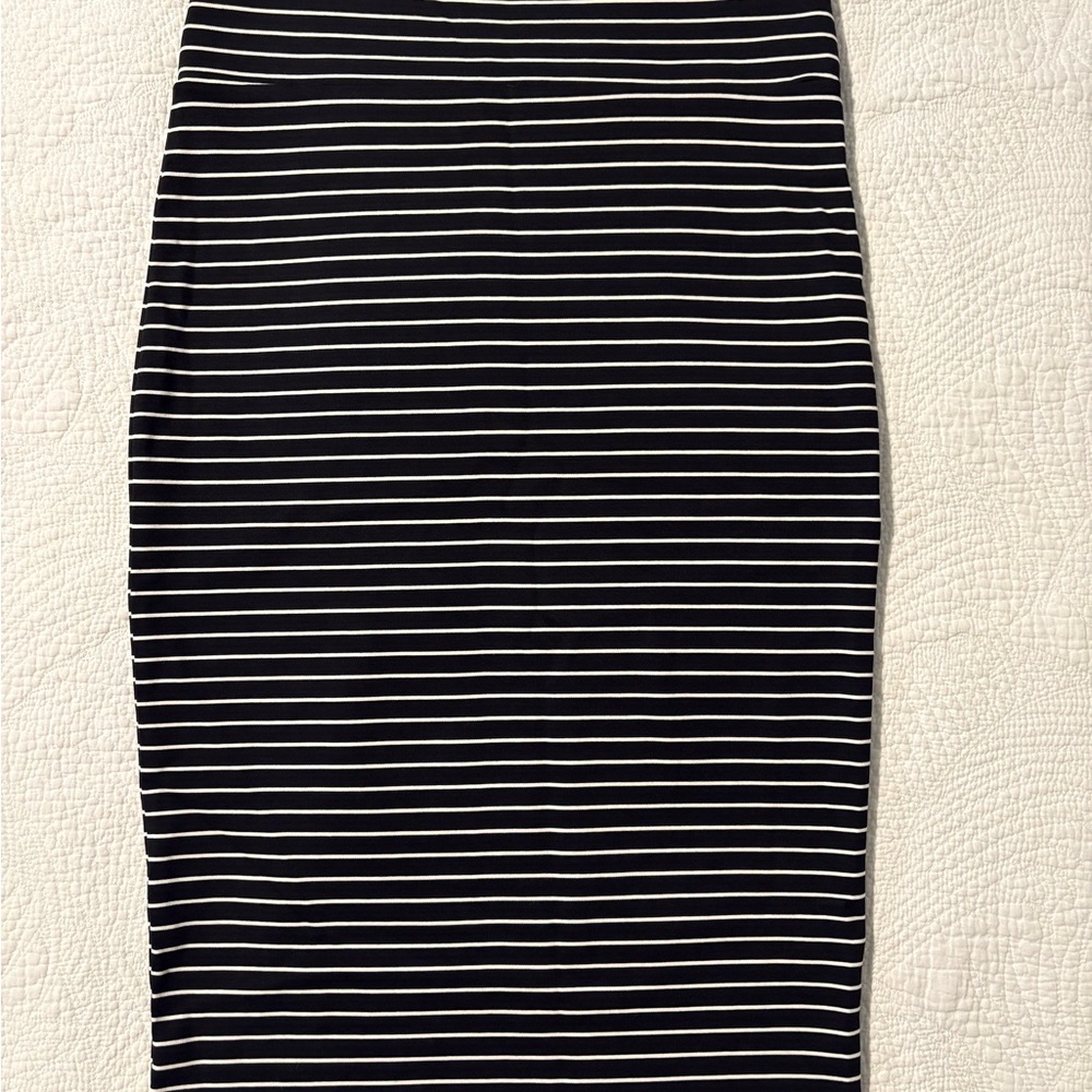 Fighting Eel Black and White Midi Pencil Skirt